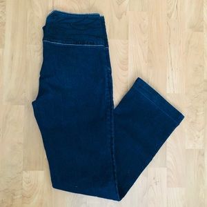 High-Waisted Jeans